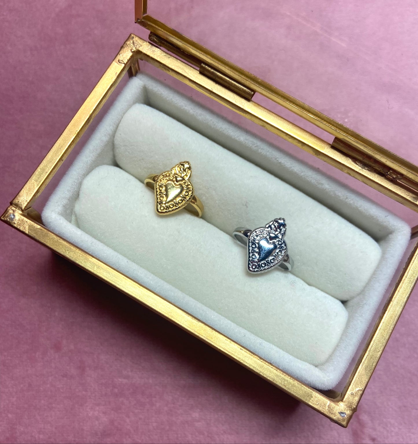 Anello Sacre